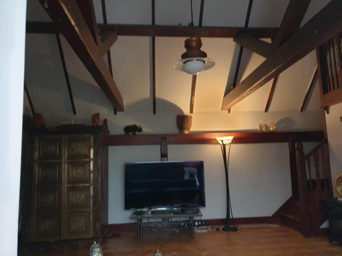 South Lodge House Dormansland Esterno foto